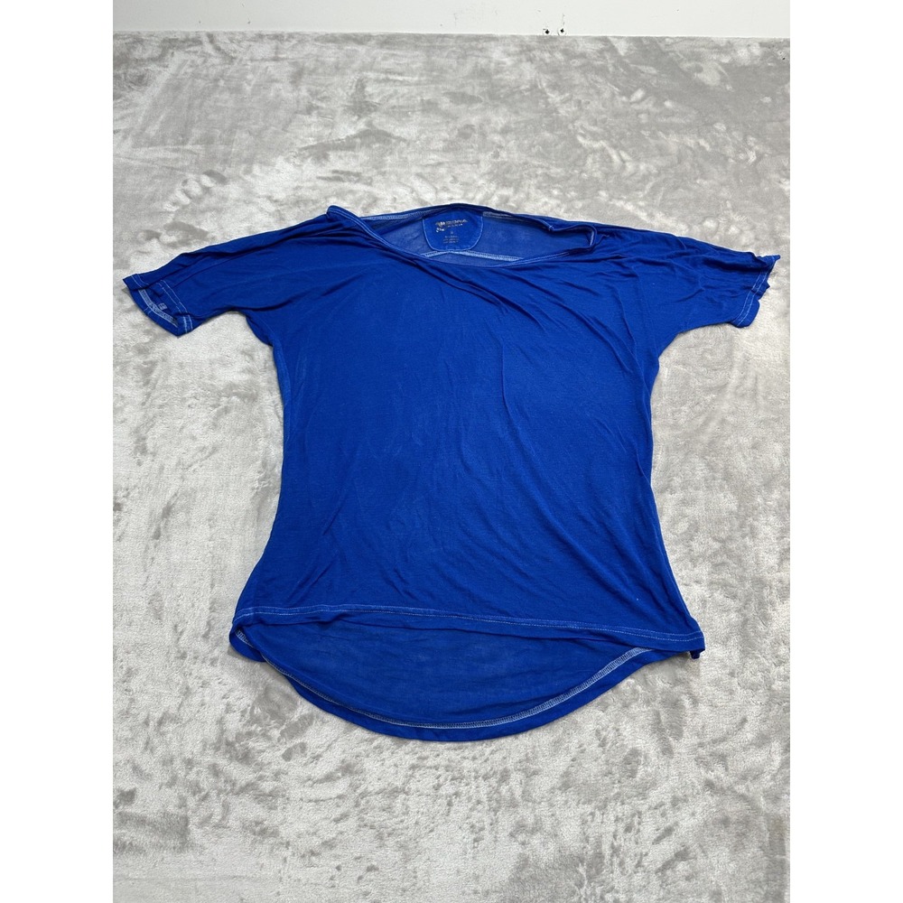 Arizona Shirt Women's Size Medium Blue 1/2 Sleeve Tee Round Neck Drop Waist Back